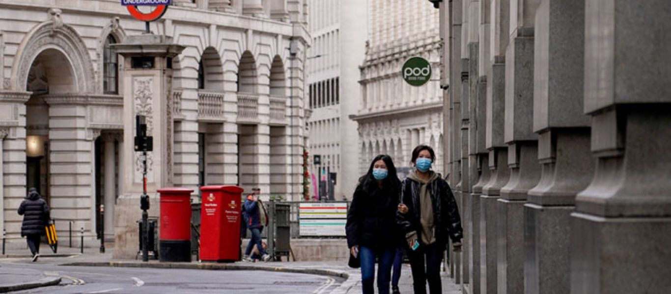 Βρετανική μελέτη: Πιο ήπια τα συμπτώματα της παραλλαγής Omicron