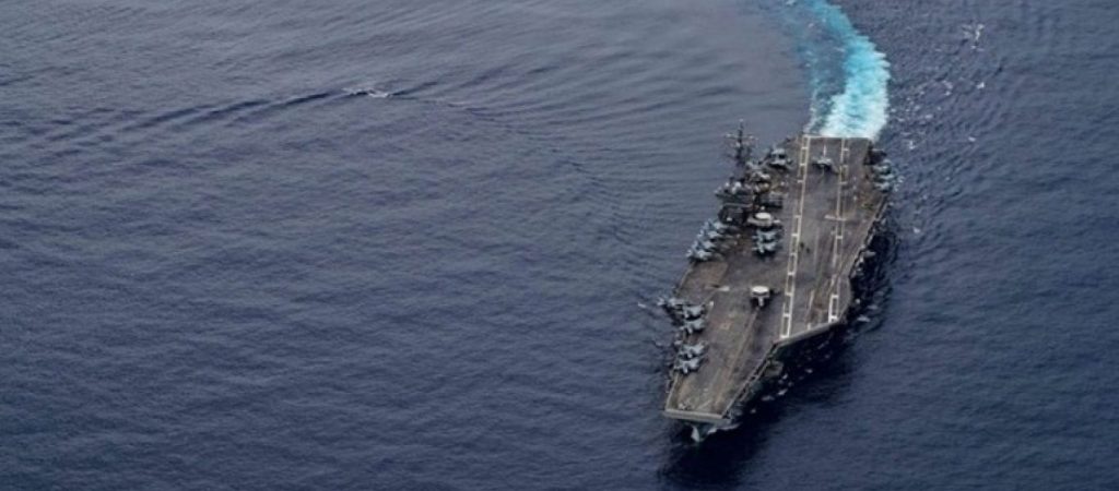 Ο αμερικανικός στόλος κατέσχεσε φορτίο όπλων που μετέφερε πλοίο χωρίς σημαία στο βόρειο τμήμα της Αραβικής Θάλασσας