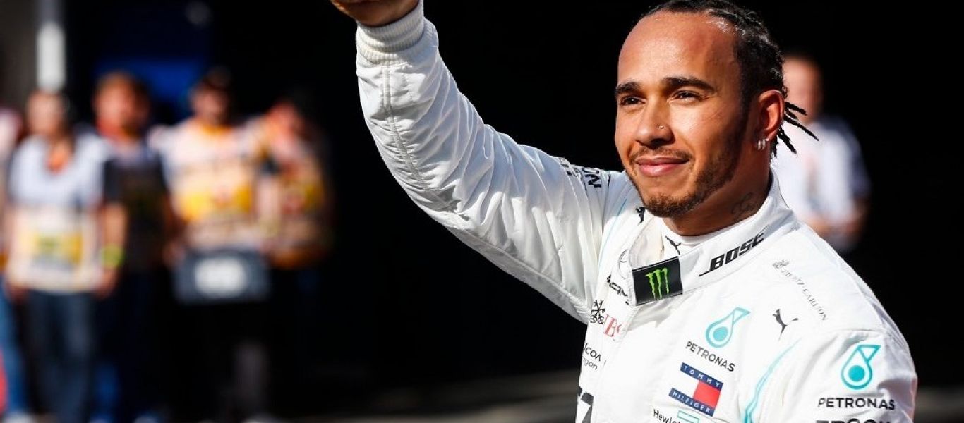 Formula 1: Ο Λιούις Χάμιλτον θα συνεχίσει στο τιμόνι της #44 Mercedes και το 2022