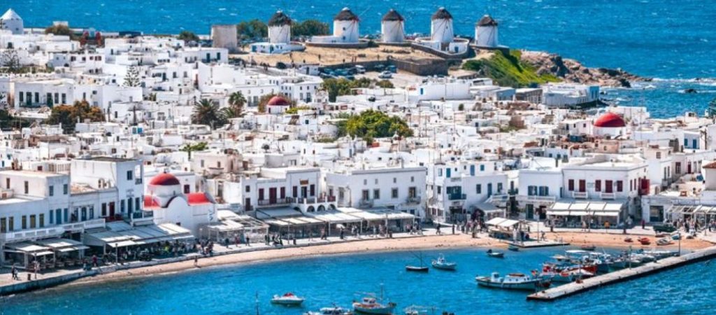 Μύκονος: Γλέντι βγήκε «εκτός ελέγχου» – Καλεσμένος έσπαγε πλακάκια στην πίστα (βίντεο)