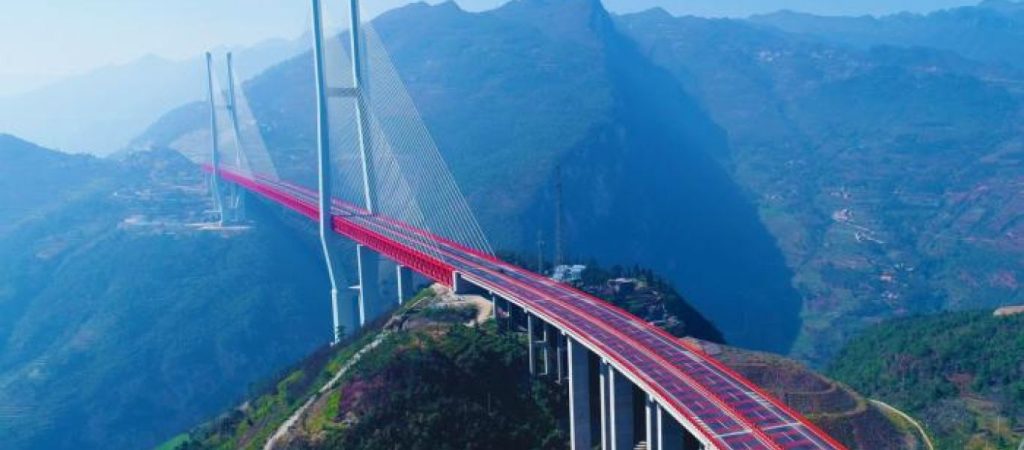 Beipanjiang: Αυτή είναι η υψηλότερη γέφυρα στον κόσμο – Πού βρίσκεται (βίντεο)