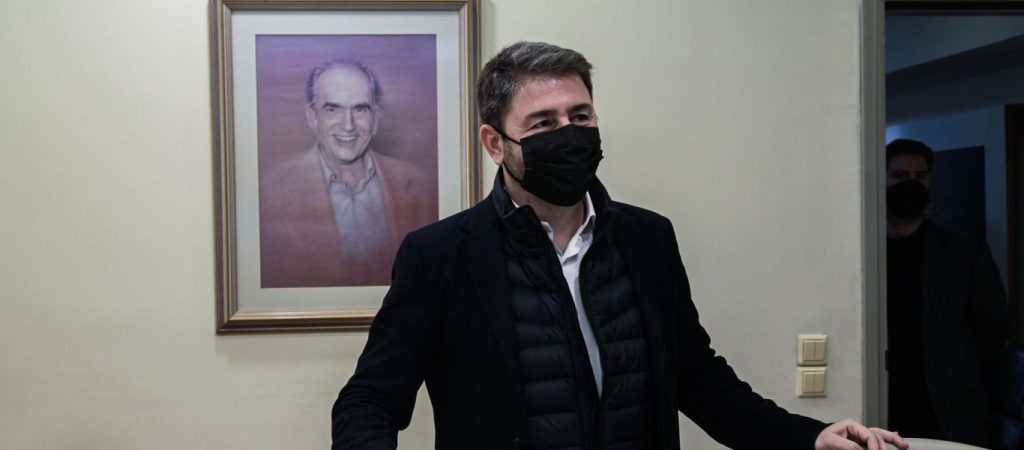 Υποχρεωτικό εμβολιασμό στο δημόσιο τομέα θέλει ο Ν.Ανδρουλάκης – Να κάνουν PCR και όχι rapid test στον ιδιωτικό