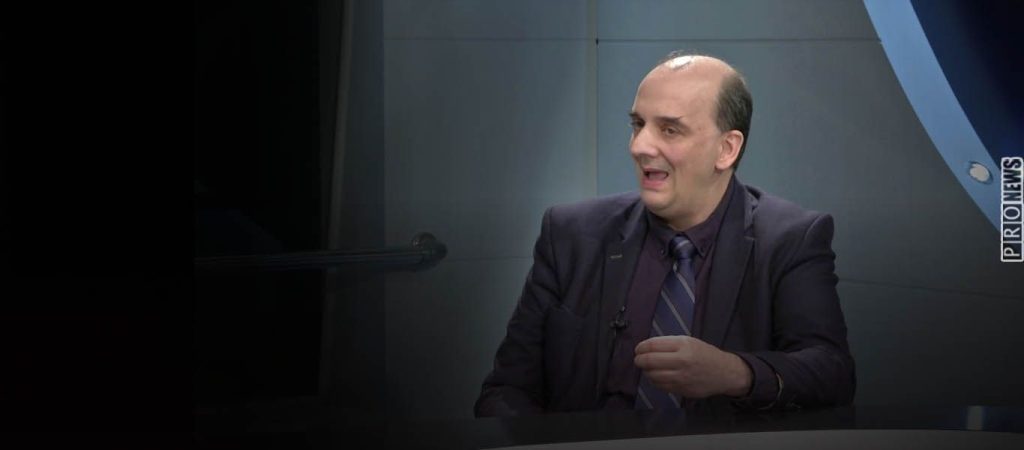 «Καταπέλτης» ο Κ.Φαρσαλινός: «Δεν υπάρχει δημοκρατικό τόξο – Πεθαίνουν άνθρωποι λόγω του εγωισμού της κυβέρνησης»