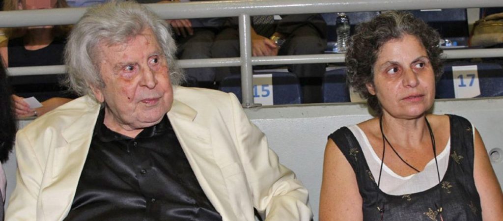 Μαργαρίτα Θεοδωράκη για τον πατέρα της: «Ήταν ένα βασανιστήριο για εκείνον – Ήθελε να πεθάνει»