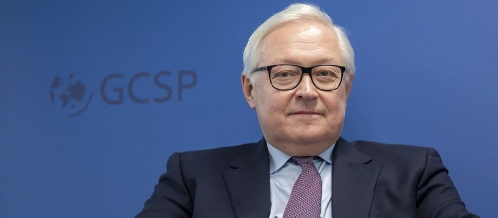 Σ.Ριάμπκοφ προς Δύση: «Μην υποτιμάτε την αποφασιστικότητα Μόσχας – Πεκίνου να υπερασπιστούν τα εθνικά τους συμφέροντα»