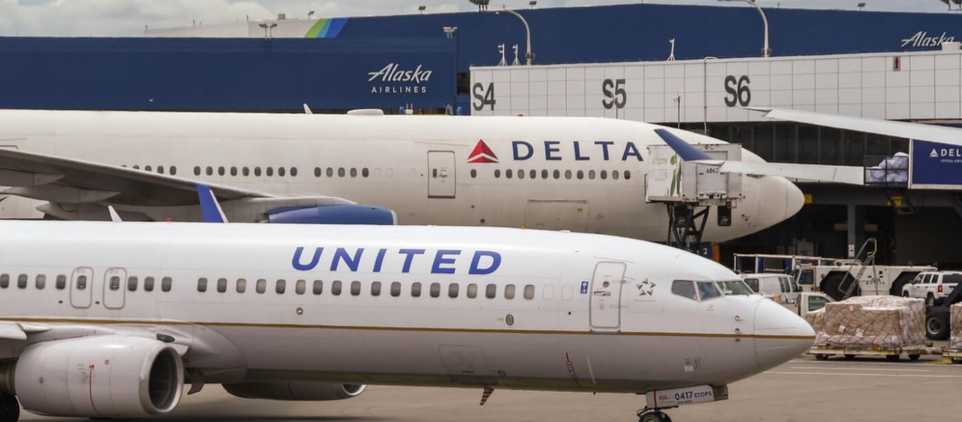 Η μετάλλαξη Όμικρον «χτύπησε» United και Delta – Ακυρώθηκαν πάνω από 200 πτήσεις λόγω έλλειψης προσωπικού