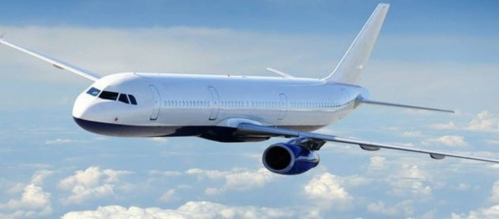 ΗΠΑ: Άγριος καυγάς ανάμεσα σε συνεπιβάτες για τη… μάσκα (βίντεο)