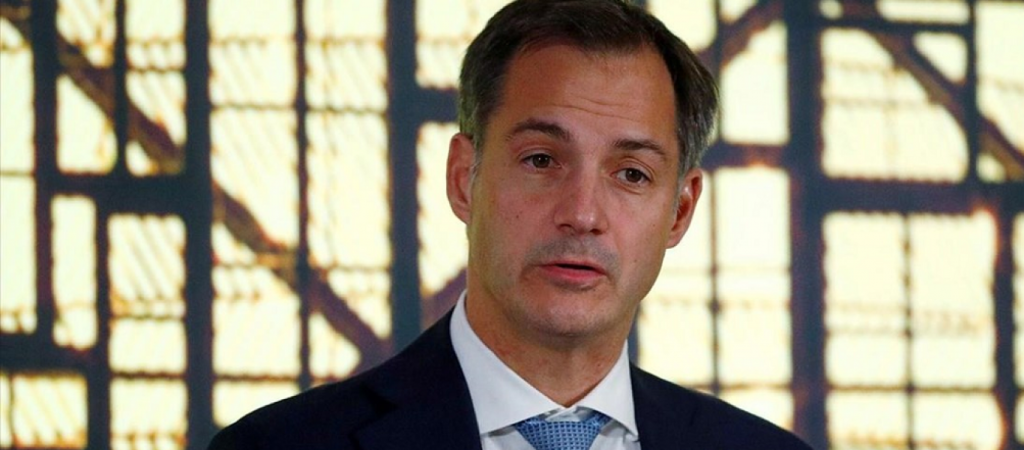 Πρωθυπουργός Βελγίου: «Είμαι έτοιμος να σκεφτώ τον υποχρεωτικό εμβολιασμό»