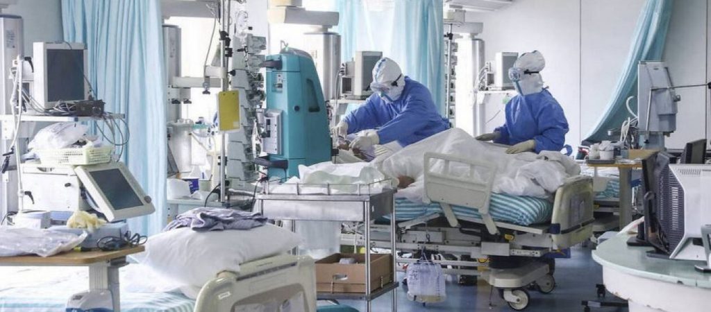 Γαλλία: Ο πρωθυπουργός ανακοίνωσε την καταβολή μηνιαίου επιδόματος 100€ στους νοσηλευτές των ΜΕΘ