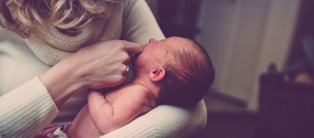 Δήμος Ηρακλείου Αττικής: Έπιδομα ενίσχυσης σε νέους γονείς