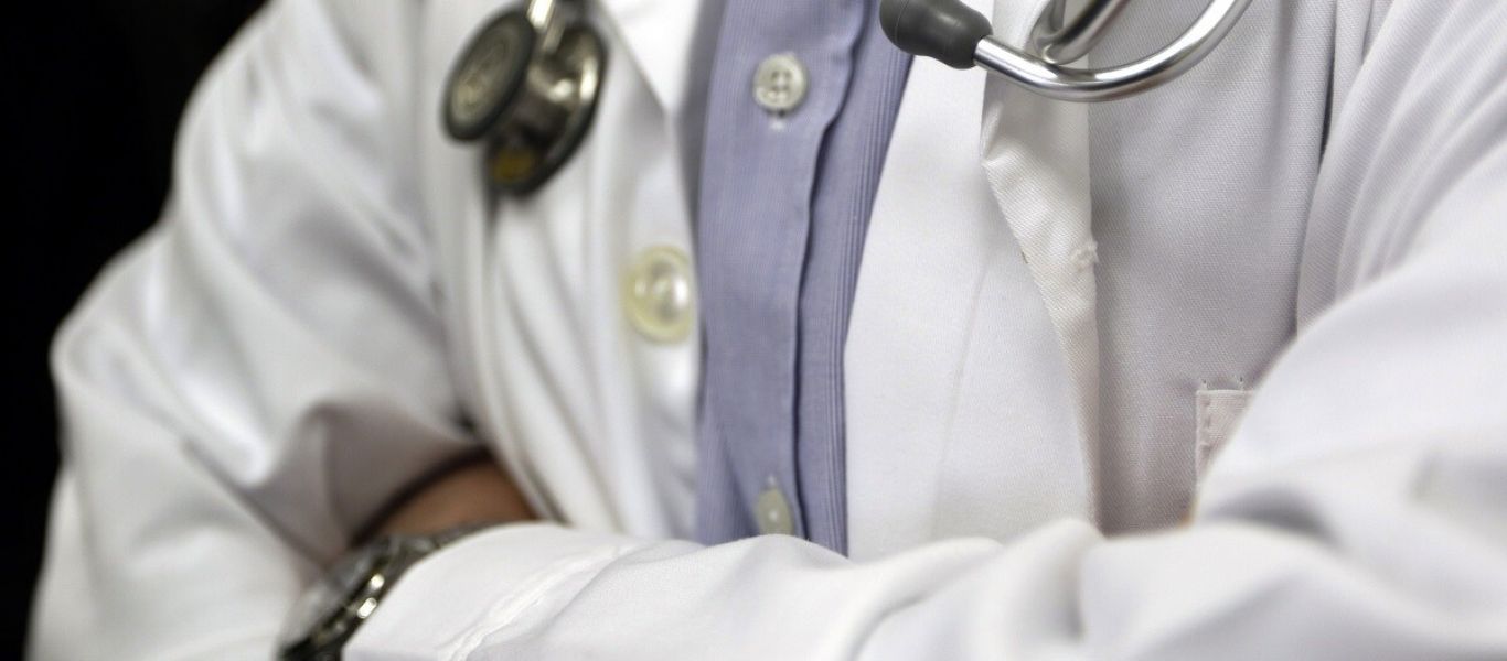 Τηλεφωνική απάτη: Γιατρός είδε πάνω από 11.000 ευρώ να κάνουν «φτερά» από τον λογαριασμό του