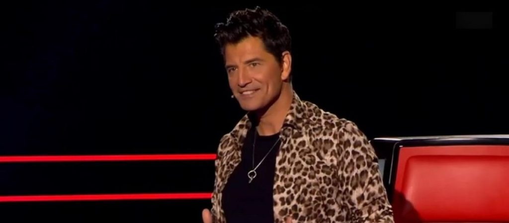 Διαδικτυακή ομάδα διοργανώνει γιαούρτωμα εναντίον του Σάκη Ρουβά στην πρωτοχρονιάτικη συναυλία – Σε επιφυλακή οι Αρχές