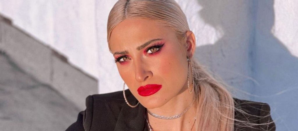 Ι.Τούνη: Άφησε τον Δ.Αλεξάνδρου στην Αθήνα και έφυγε για… Παρίσι (φώτο)