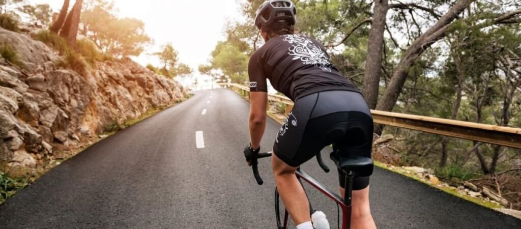 Βόλος: Ποδηλάτης παρασύρθηκε από ΙΧ όχημα – Μεταφέρθηκε με βαριά τραύματα στο νοσοκομείο