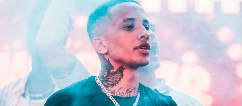 Ο Light απέλυσε τον δικηγόρο του λόγω της εμπλοκής του με την οργάνωση COMBAT-18