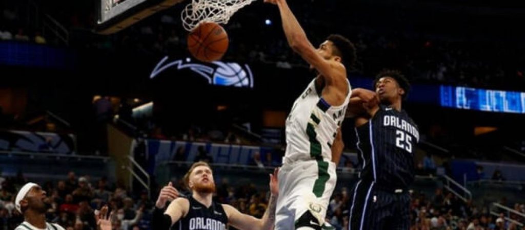 Μιλγουόκι Μπακς: «Η ΚΑΕ Ελαφιακός εύχεται σε όλους τους Έλληνες καλή χρονιά»