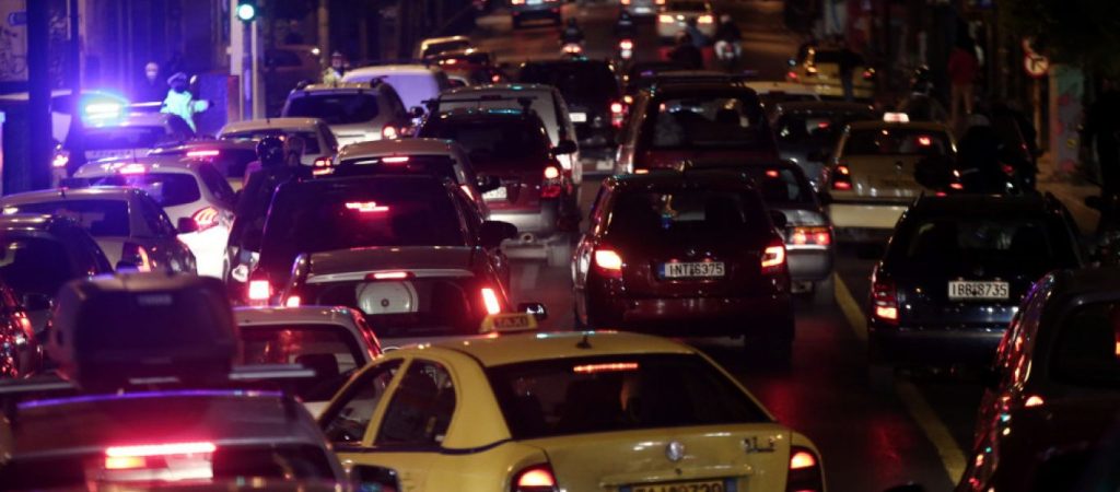 Που έχει κίνηση τώρα – Απροσπέλαστοι κεντρικοί δρόμοι της Αθήνας