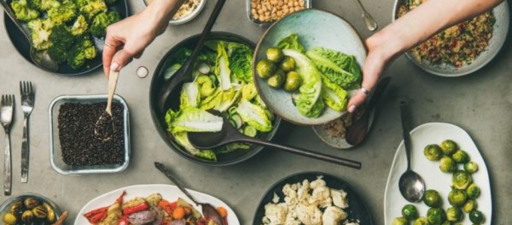 Διατροφή: Tips για αποτοξίνωση μετά τις γιορτές