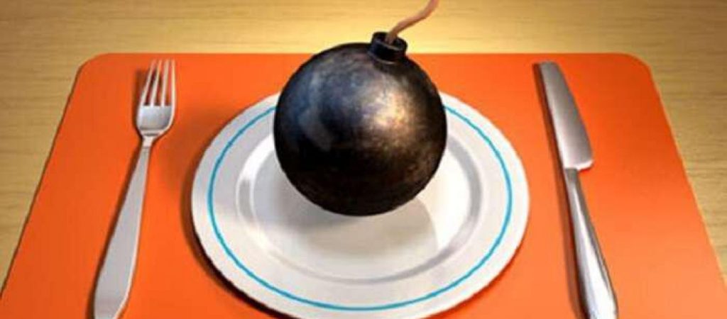 Αντέχεις να τα μάθεις; – Αυτά είναι τα πιο αηδιαστικά πράγματα που βάζουν οι εταιρίες στα φαγητά και τα ποτά μας