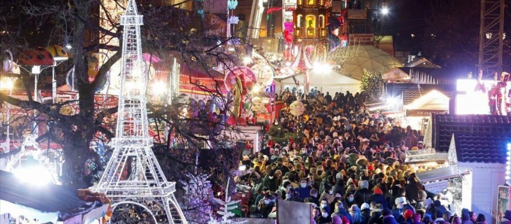 Γαλλία: Νέο ρεκόρ κρουσμάτων – 300.000 μέσα σε μια ημέρα