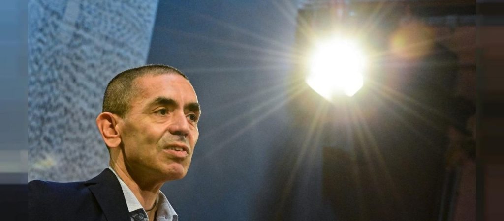 BioNTech: «Το εμβόλιο μας για την Όμικρον θα είναι τριών δόσεων» – Αέναος εμβολιασμός!