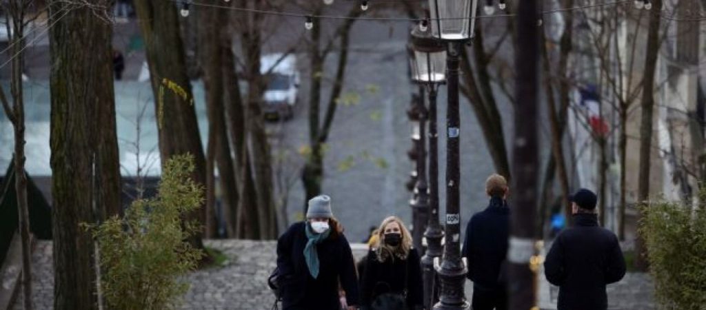 Η Γαλλία ετοιμάζεται για 4η δόση – Απομακρύνεται η κυβέρνηση από τον υποχρεωτικό εμβολιασμό