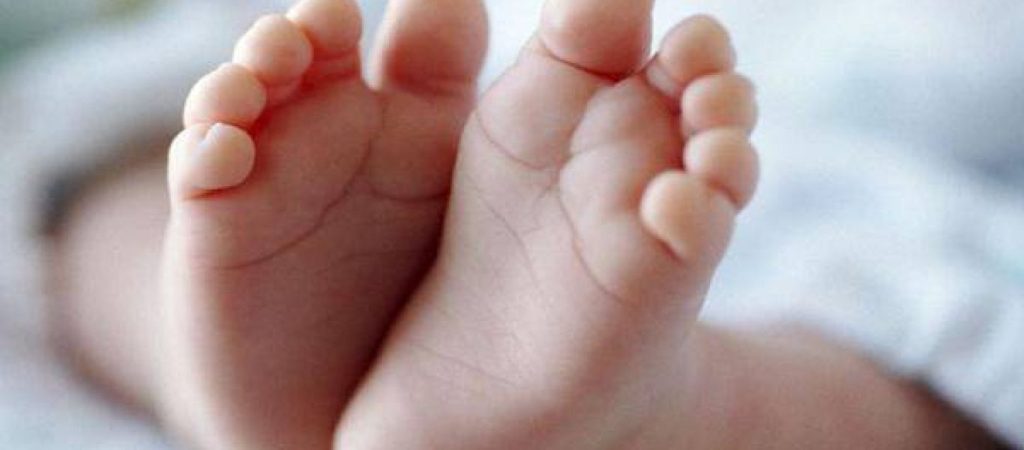 Εγκατάλειψη βρέφους στο Χαλάνδρι: Συνεχίζονται οι έρευνες για τους γονείς – Στο νοσοκομείο Παίδων το μωρό