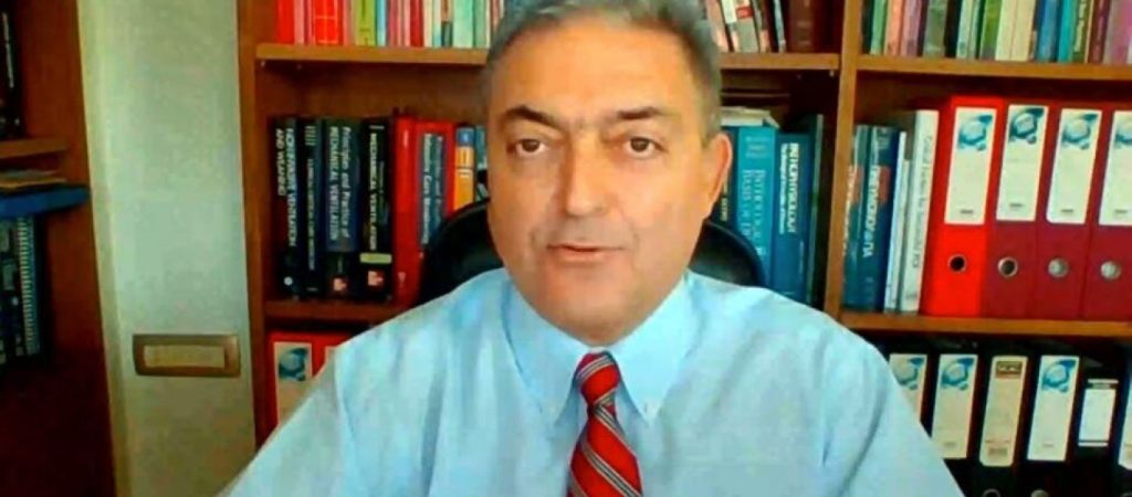 Θ. Βασιλακόπουλος: «Εμβολιάζεστε ή δεν βγαίνετε από το σπίτι σας» – Ακόμα ένα παραλήρημα του γνωστού τηλεειδικού