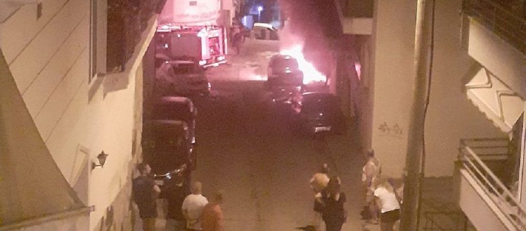 Φωτιά στο ξενοδοχείο Κηφισσός στο Ν.Φάληρο – Επιχείρηση της πυροσβεστικής στο σημείο