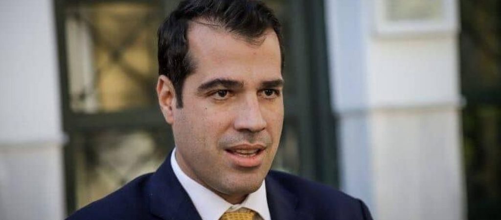 Απάντηση Θ.Πλεύρη σε Π.Πολάκη: «Αν θέλει αντιπαράθεση με μένα να αφήσει απ’ έξω τη μητέρα του»