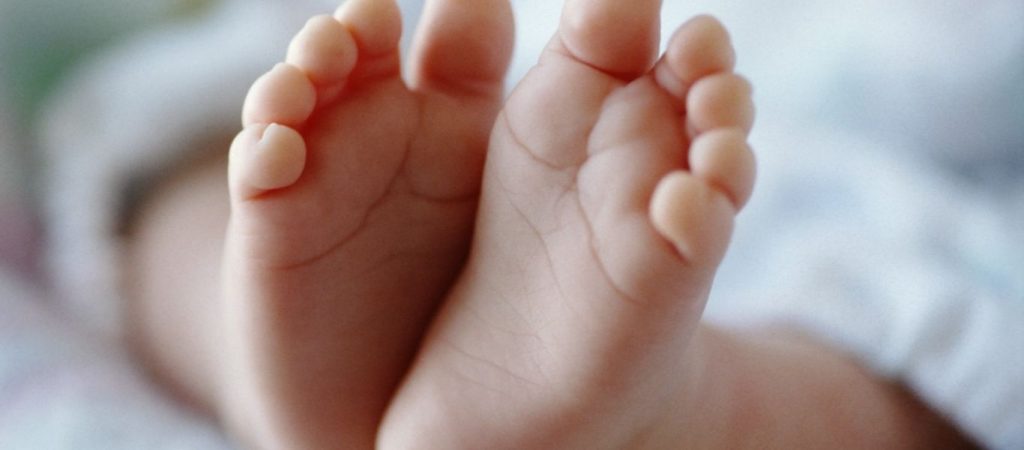 Πτολεμαΐδα: Γυναίκα θετική στον κορωνοϊό γέννησε υγιέστατο αγοράκι