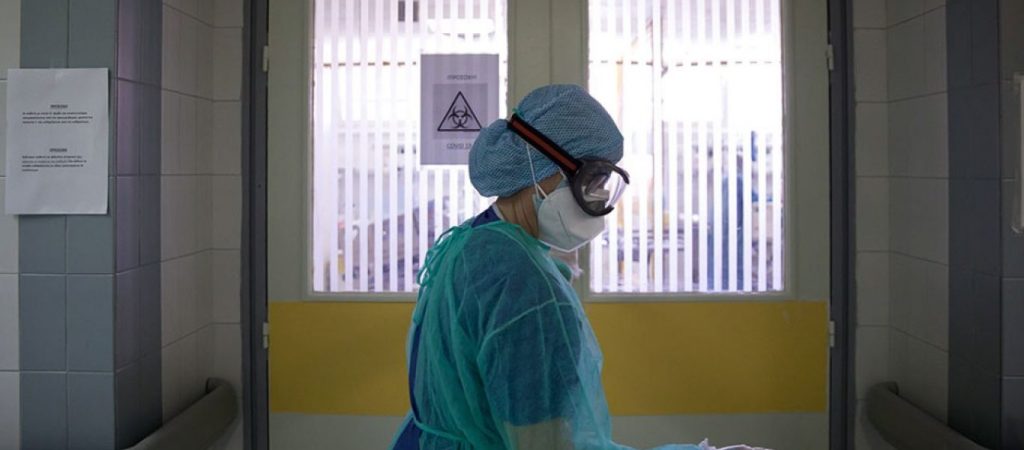 Ε.Μανωλόπουλος: Σήμερα ή αύριο τα κρούσματα θα φτάσουν τις 60.000