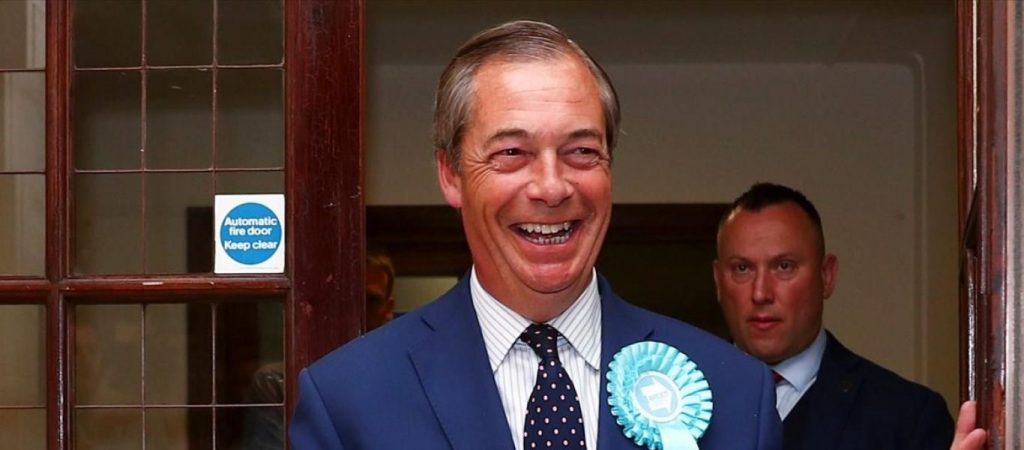 Στο πλευρό του Ν.Τζόκοβιτς o Νάιτζελ Φάρατζ – Tαξίδεψε μέχρι το Βελιγράδι