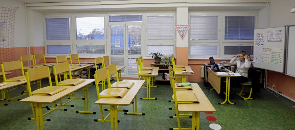 Επαναλειτουργούν σήμερα τα σχολεία σε Αυστρία και Γερμανία – Τι μέτρα ισχύουν
