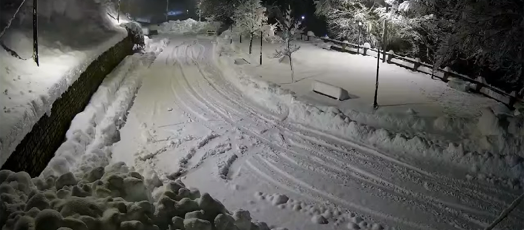 Τους 70 πόντους έφτασε το χιόνι στη Φυλακτή Καρδίτσας – Δείτε ζωντανή εικόνα