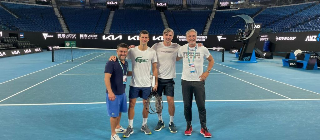 Μετά τα βασανιστήρια οι Αυστραλοί κάνουν «πόλεμο» νεύρων στον Ν.Τζόκοβιτς – Δεν μαθαίνει ούτε σήμερα την απόφαση