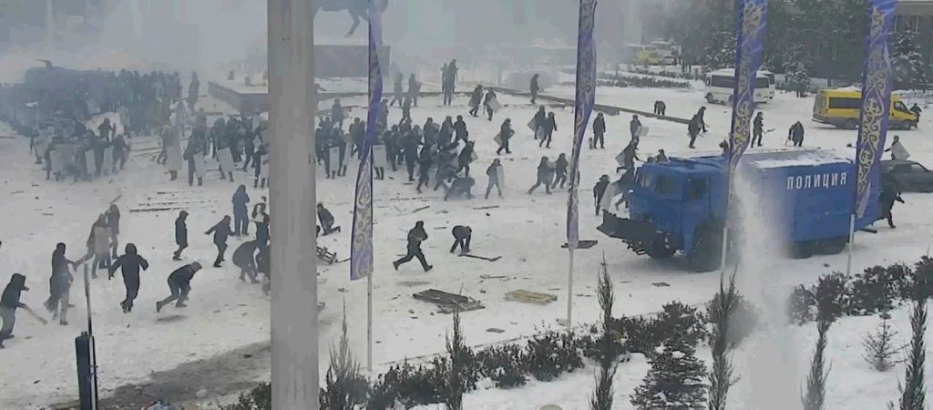 Σχεδόν 10.000 συλλήψεις στο Καζακστάν – Σε δέκα μέρες αναμένεται να φύγουν τα ξένα στρατεύματα