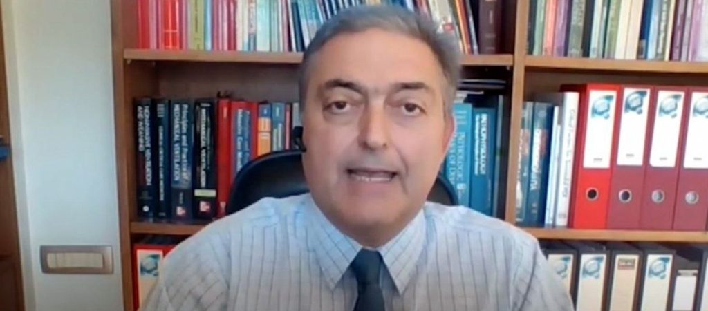 Θ.Βασιλακόπουλος: «Αν δεν εμβολιαστούν όλοι θα κάνουμε οι υπόλοιποι συνεχώς ενισχυτικές δόσεις» – Πού το ξέρει;