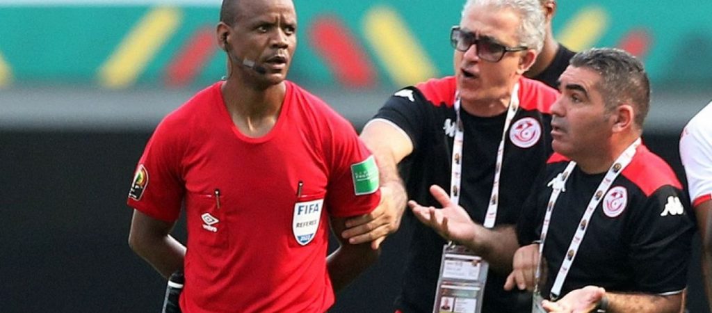 Copa Africa: Έρευνα για τον διαιτητή που σφύριξε δυο φορές την λήξη στο Τυνησία – Μάλι