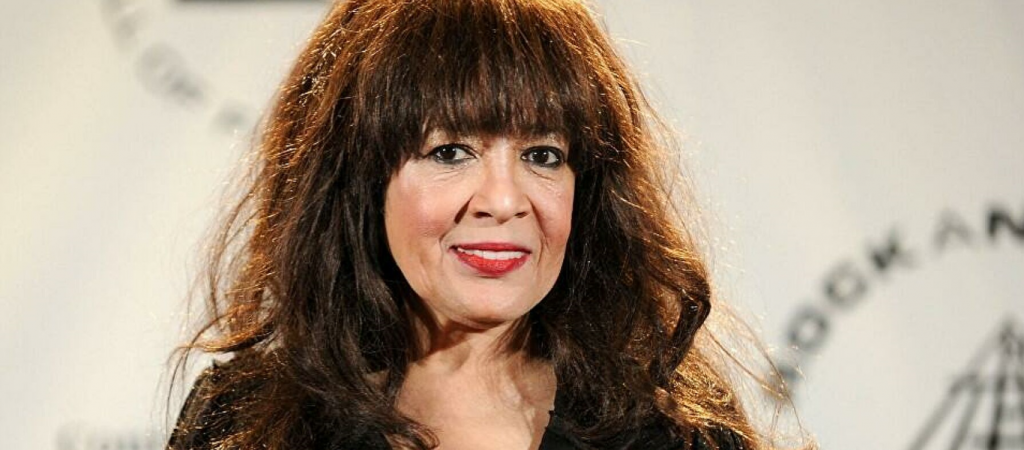 Πέθανε η τραγουδίστρια Ρόνι Σπέκτορ – Έχασε την μάχη με τον καρκίνο