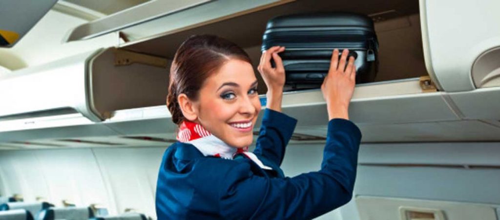 Τα συνθηματικά που λένε οι αεροσυνοδοί αν σε έχουν «βάλει στο μάτι»