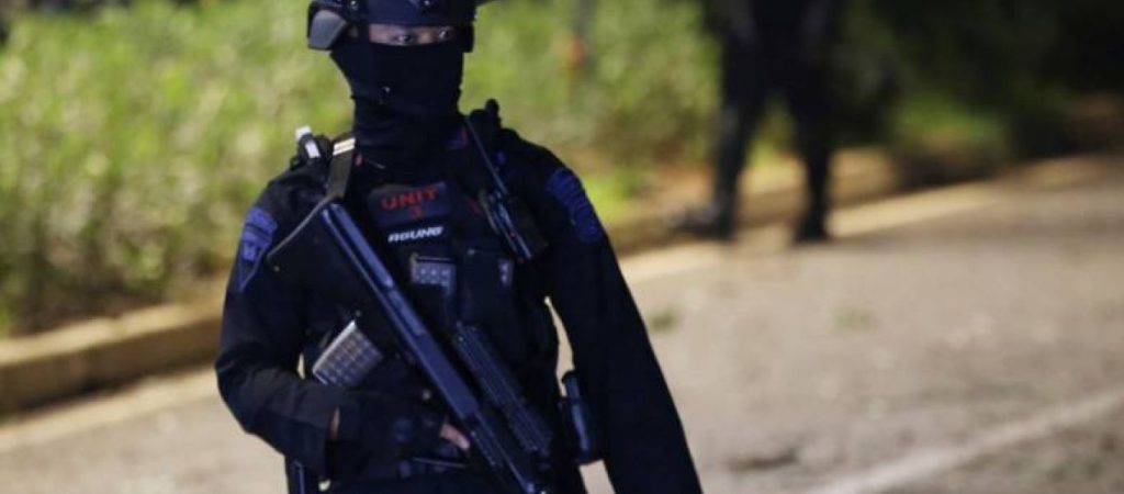 Μπαλί: Μαχαίρωσε μέχρι θανάτου τον σύντροφό της ενώ μιλούσε με βιντεοκλήση με την πρώην σύζυγό του και την κόρη της