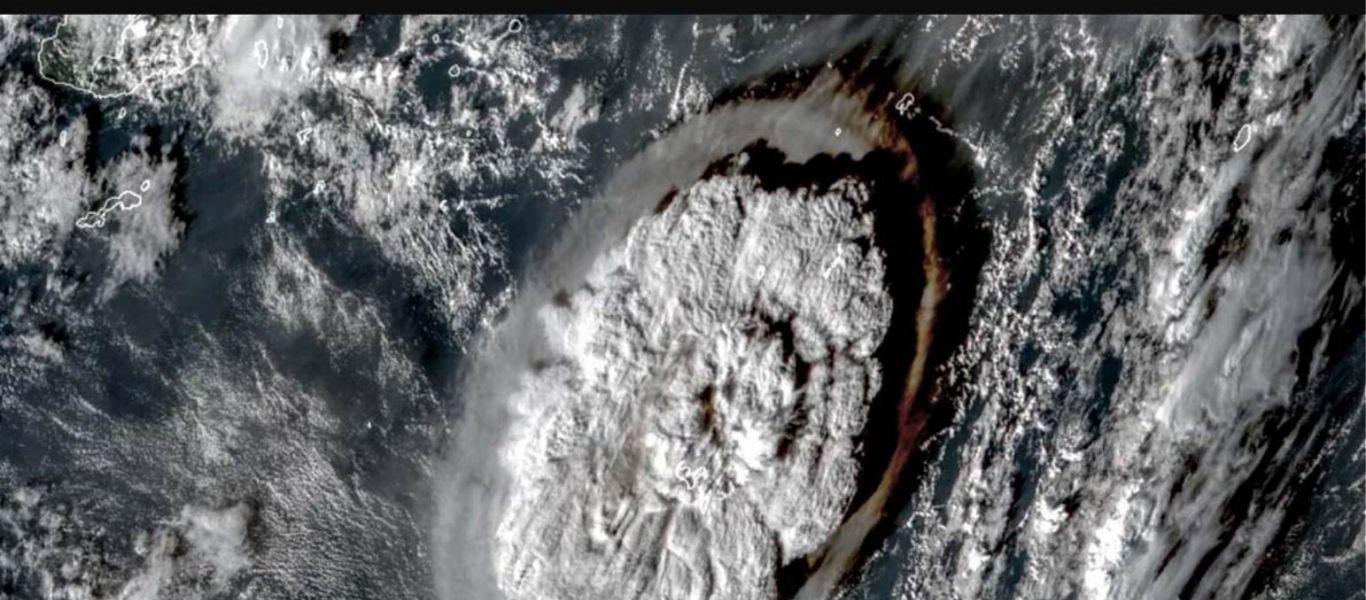 Υποθαλάσσια έκρηξη ηφαιστείου στην Τόνγκα: Προειδοποίηση για τσουνάμι σε Χαβάη & Αλάσκα (βίντεο)