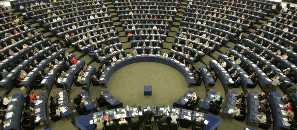 Ευρωπαϊκό Κοινοβούλιο: Την Τρίτη η εκλογή νέου πρόεδρου – Τι λέει η υποψήφια Ρομπέρτα Μέτσολα