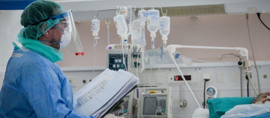 Πρέβεζα: Δεν τα κατάφερε 27χρονος με κορωνοϊό – Νοσηλευόταν διασωληνωμένος στη ΜΕΘ