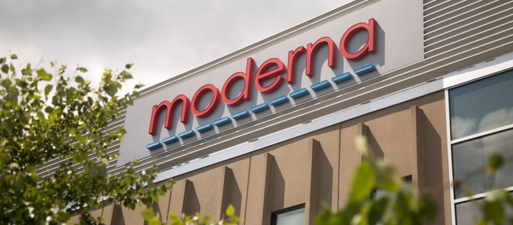 Moderna: Νέο εμβόλιο δύο σε ένα – Από το φθινόπωρο του 2023 για κορωνοϊό και γρίπη μαζί κατά της Όμικρον