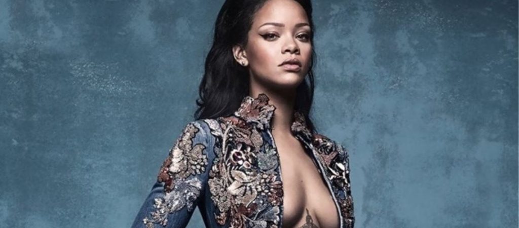 Ριάνα: Αναστατώνει η τραγουδίστρια δίχως ρούχα και … στα «τέσσερα» (φωτό)