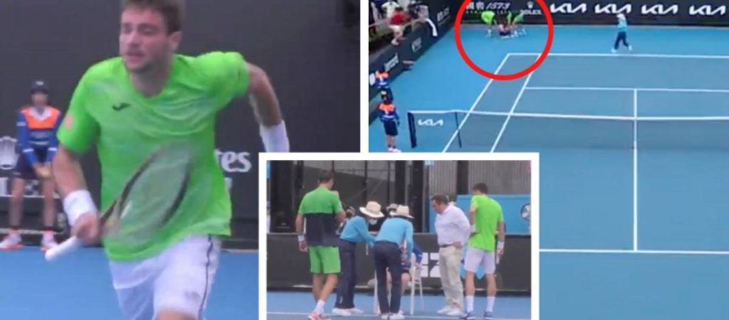 Australian Open: Κοριτσάκι κατέρρευσε εν ώρα αγώνα – Έτρεχαν πανικόβλητοι για να τη βοηθήσουν (βίντεο)
