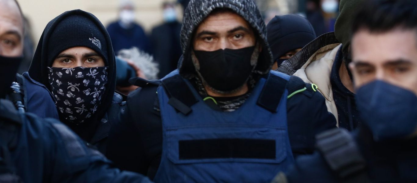 Προφυλακίστηκε ο 46χρονος που ξυλοκόπησε τη σύντροφό του – Tι ισχυρίστηκε στην απολογία του