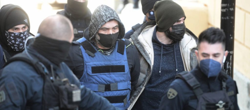 Αργυρούπολη – Πρώην σύντροφος 46χρονου: «Έβγαλε τα δόντια του σκύλου και τον κρέμασε»